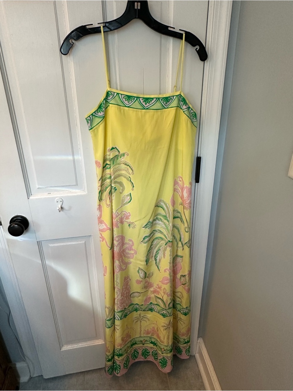 Lilly Pulitzer silk maxi dress. Size 2. NWT